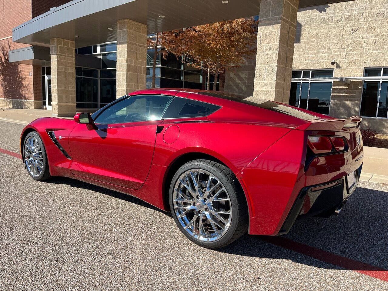 Used 2014 Chevrolet Corvette Stingray Coupe RWD image 4