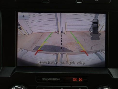 Used 2020 Ford F250 Lariat w/ Lariat Value Package image 28