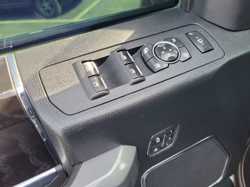 Used 2019 Ford F250 Platinum w/ Platinum Ultimate Package AWD/4WD image 17