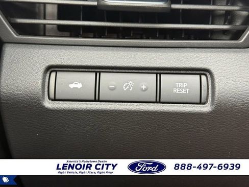 Used 2023 Nissan Altima 2.5 SR AWD/4WD image 19