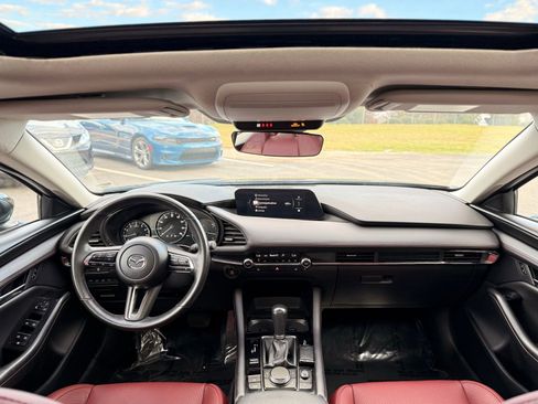 Used 2024 MAZDA MAZDA3 s image 23