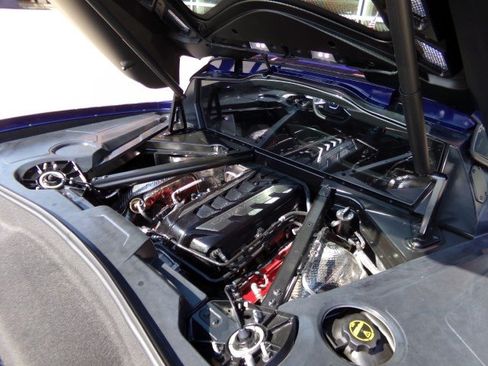 Used 2025 Chevrolet Corvette Stingray Preferred Cpe w/ Z51 Performance Package RWD image 14