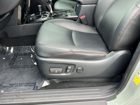 Used 2023 Toyota 4Runner TRD Off-Road Premium w/ Off Road Premium Plus Package AWD/4WD image 15