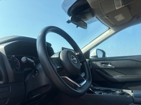 Certified 2024 Nissan Rogue SV AWD/4WD image 35