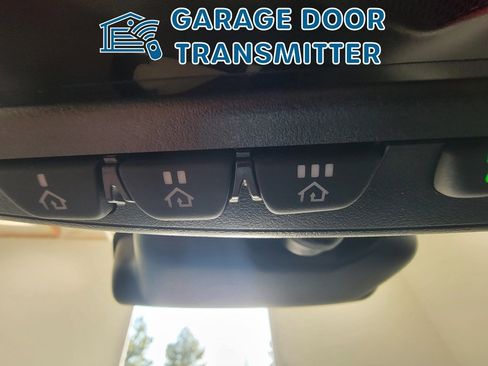 Used 2025 Subaru Crosstrek 2.5i Limited w/ Crosstrek Mirror Package image 30