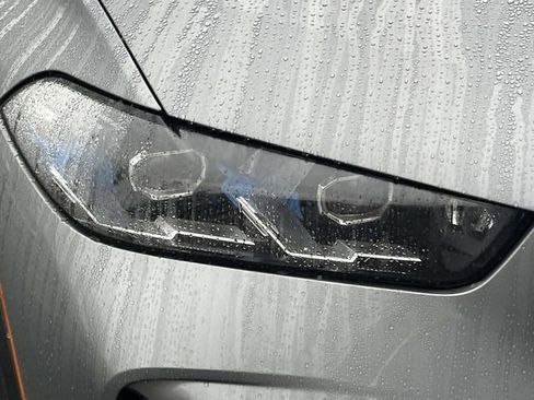 Used 2025 BMW X5 xDrive50e w/ Premium Package image 9