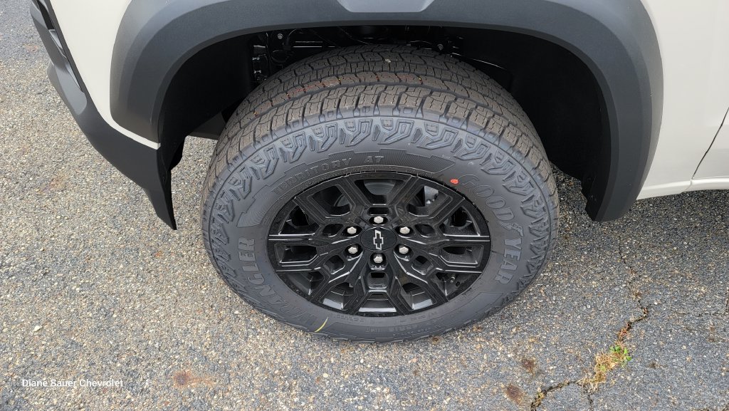 New 2026 Chevrolet Colorado Trail Boss AWD/4WD image 6