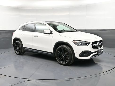 Used 2022 Mercedes-Benz GLA 250 4MATIC image 10