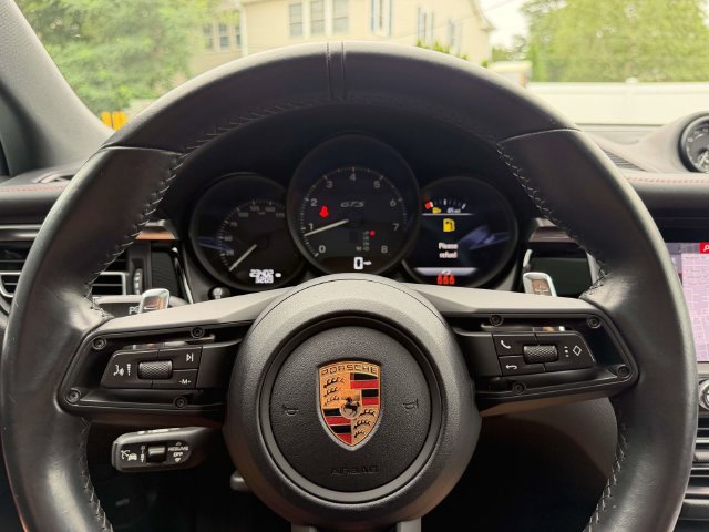 Certified 2024 Porsche Macan GTS AWD/4WD image 23