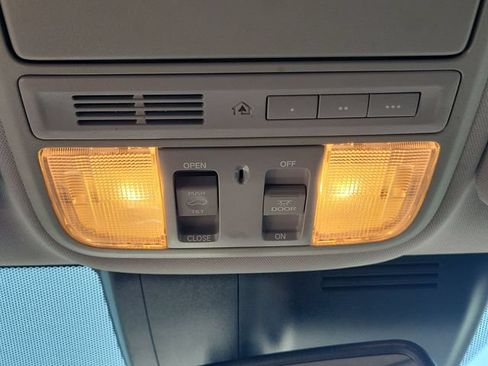 Used 2018 Honda CR-V EX-L image 25