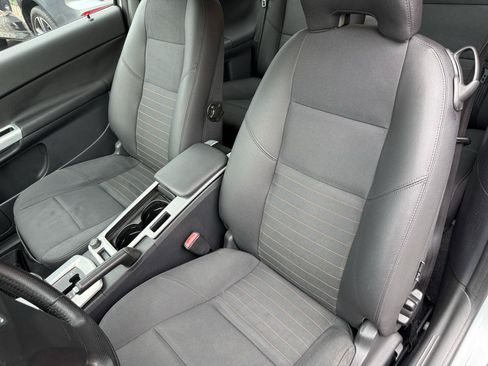 Used 2012 Volvo C30 FWD image 6