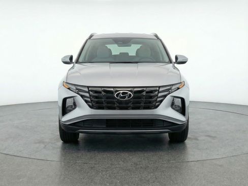 Used 2025 Hyundai Tucson SEL image 2