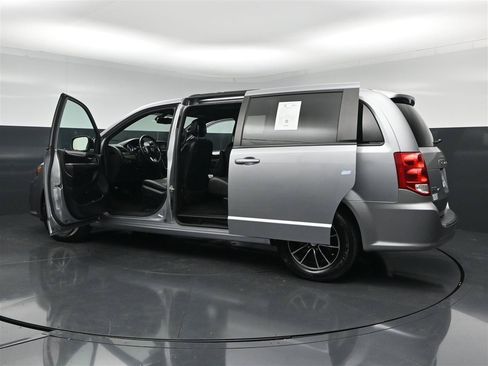 Used 2019 Dodge Grand Caravan GT FWD image 38
