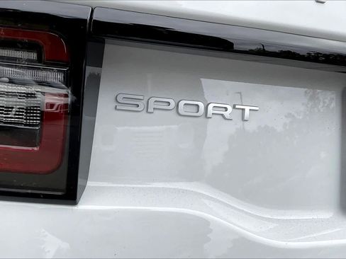 New 2025 Land Rover Discovery Sport S image 26