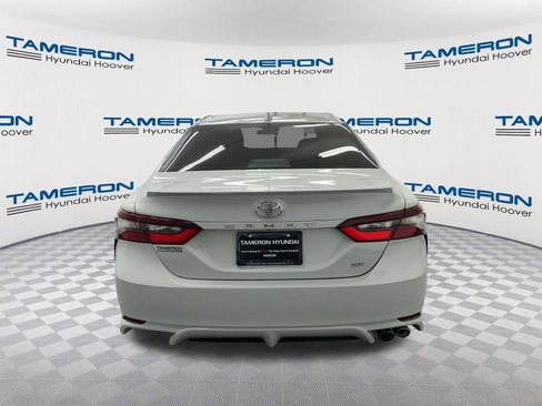 Used 2023 Toyota Camry SE FWD image 4