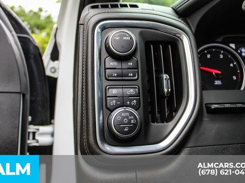 Used 2022 Chevrolet Silverado 3500 High Country w/ Technology Package AWD/4WD image 27