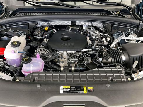 New 2027 Jeep Grand Cherokee Limited AWD/4WD image 18