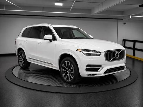 Used 2019 Volvo XC90 T5 Momentum w/ Advanced Package AWD/4WD image 1