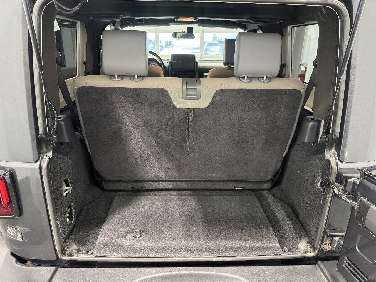 Used 2010 Jeep Wrangler Sport AWD/4WD image 12