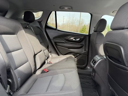 Used 2022 GMC Terrain SLE w/ Driver Convenience Package AWD/4WD image 16