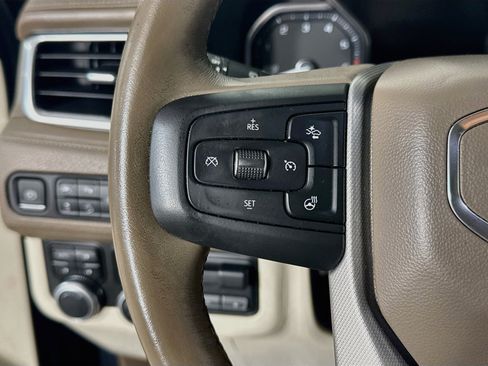 Used 2021 GMC Yukon Denali w/ Denali Premium Package AWD/4WD image 14