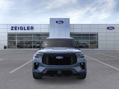 New 2026 Ford Explorer ST-Line w/ ST-Line Street Pack AWD/4WD image 6
