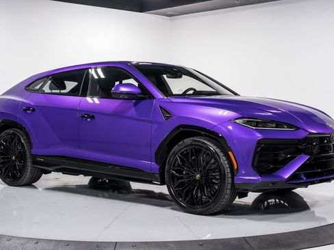 Used 2025 Lamborghini Urus SE image 45
