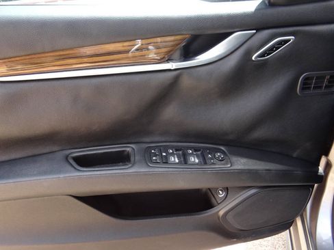 Used 2014 Maserati Ghibli RWD image 11