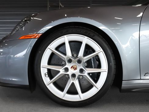 Used 2025 Porsche 911 Carrera 4 GTS image 14