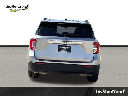 Used 2023 Ford Explorer XLT w/ Equipment Group 202A image 6
