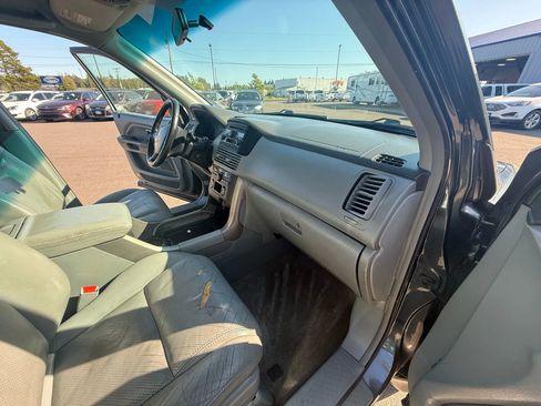Used 2004 Honda Pilot EX image 15