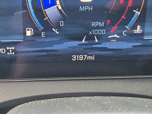 Used 2026 Chevrolet Traverse LT AWD/4WD image 18