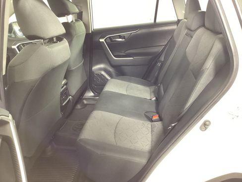 Used 2020 Toyota RAV4 XLE w/ Convenience Package AWD/4WD image 15