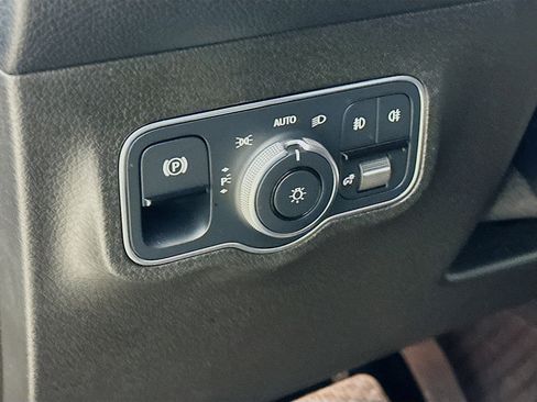 Certified 2021 Mercedes-Benz GLB 250 4MATIC image 10