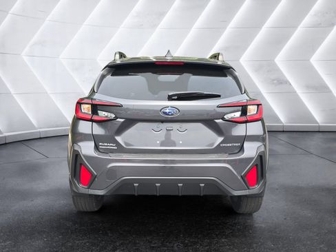 Used 2024 Subaru Crosstrek 2.0i Premium AWD/4WD image 4