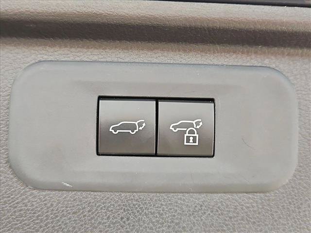 Used 2025 Toyota Grand Highlander AWD image 7