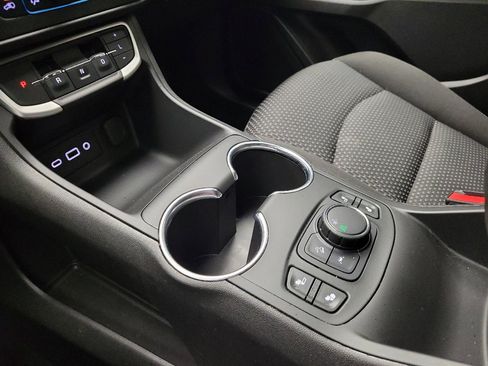 Used 2023 GMC Terrain SLE w/ Driver Convenience Package FWD image 26