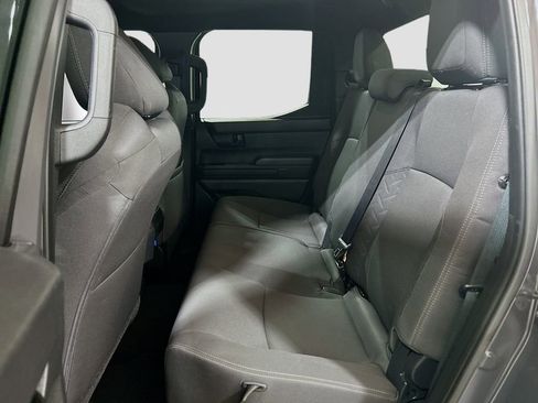 Used 2025 Toyota Tacoma SR5 AWD/4WD image 20