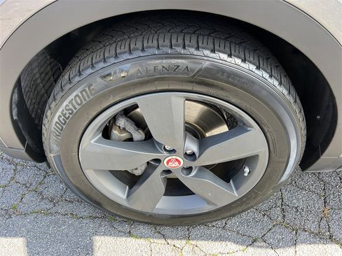 Used 2020 Jaguar E-PACE image 9