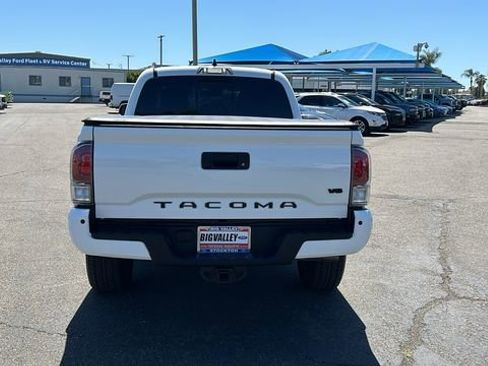 Used 2023 Toyota Tacoma TRD Sport w/ Advanced Technology Package AWD/4WD image 4