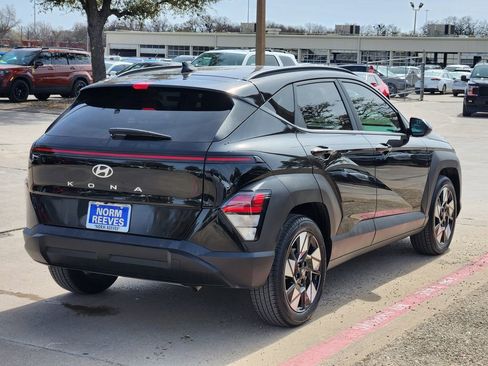 Certified 2025 Hyundai Kona SEL image 5