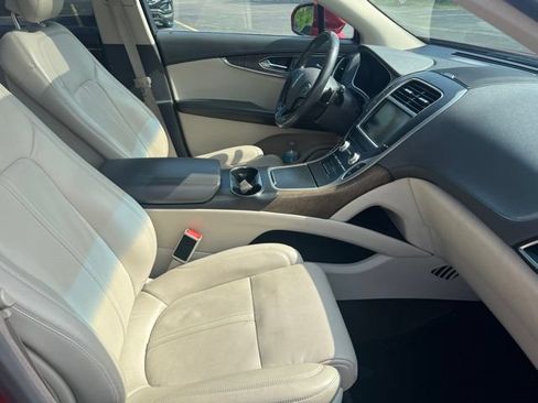 Used 2016 Lincoln MKX Reserve w/ Driver Assistance Package AWD/4WD image 8