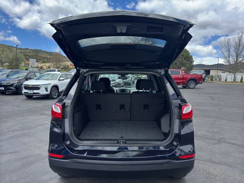 Used 2020 Chevrolet Equinox LS w/ LS Convenience Package AWD/4WD image 10