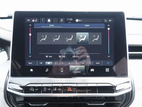 Used 2022 Jeep Compass Limited image 34