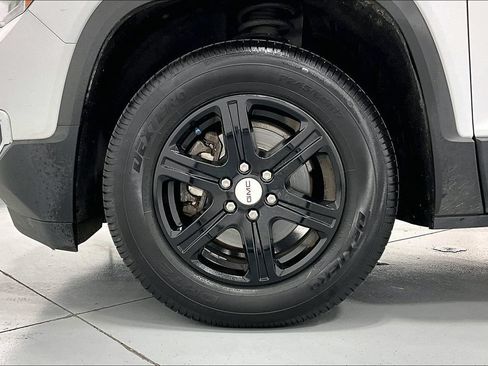 Used 2019 GMC Acadia SLE FWD image 10