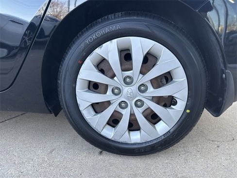 Used 2016 Hyundai Elantra GT image 21