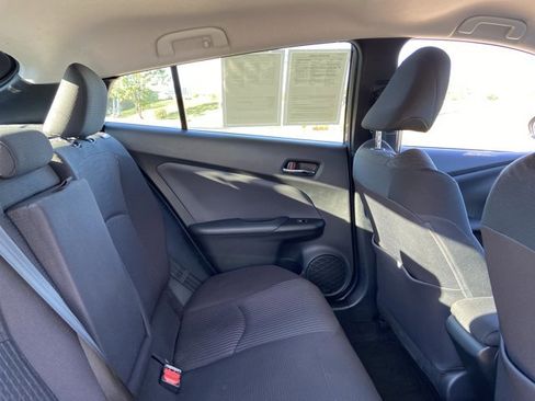 Used 2018 Toyota Prius Four image 20
