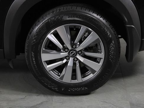 Certified 2023 Nissan Pathfinder SL w/ Black Appearance Package FWD image 15