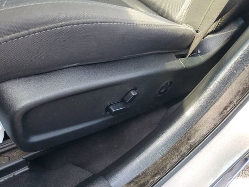 Used 2019 Dodge Charger SXT RWD image 13
