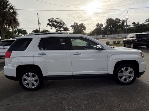 Used 2016 GMC Terrain SLT image 9